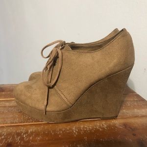 Winter wedges